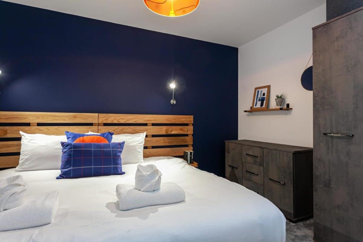 Superb 2 Bed Flat 5Min To Old Trafford Stadium Манчестер Экстерьер фото