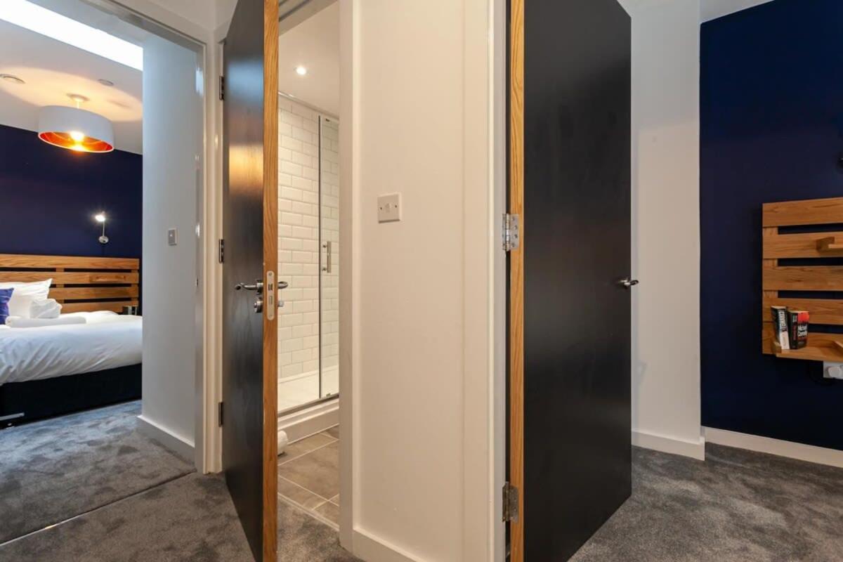 Superb 2 Bed Flat 5Min To Old Trafford Stadium Манчестер Экстерьер фото